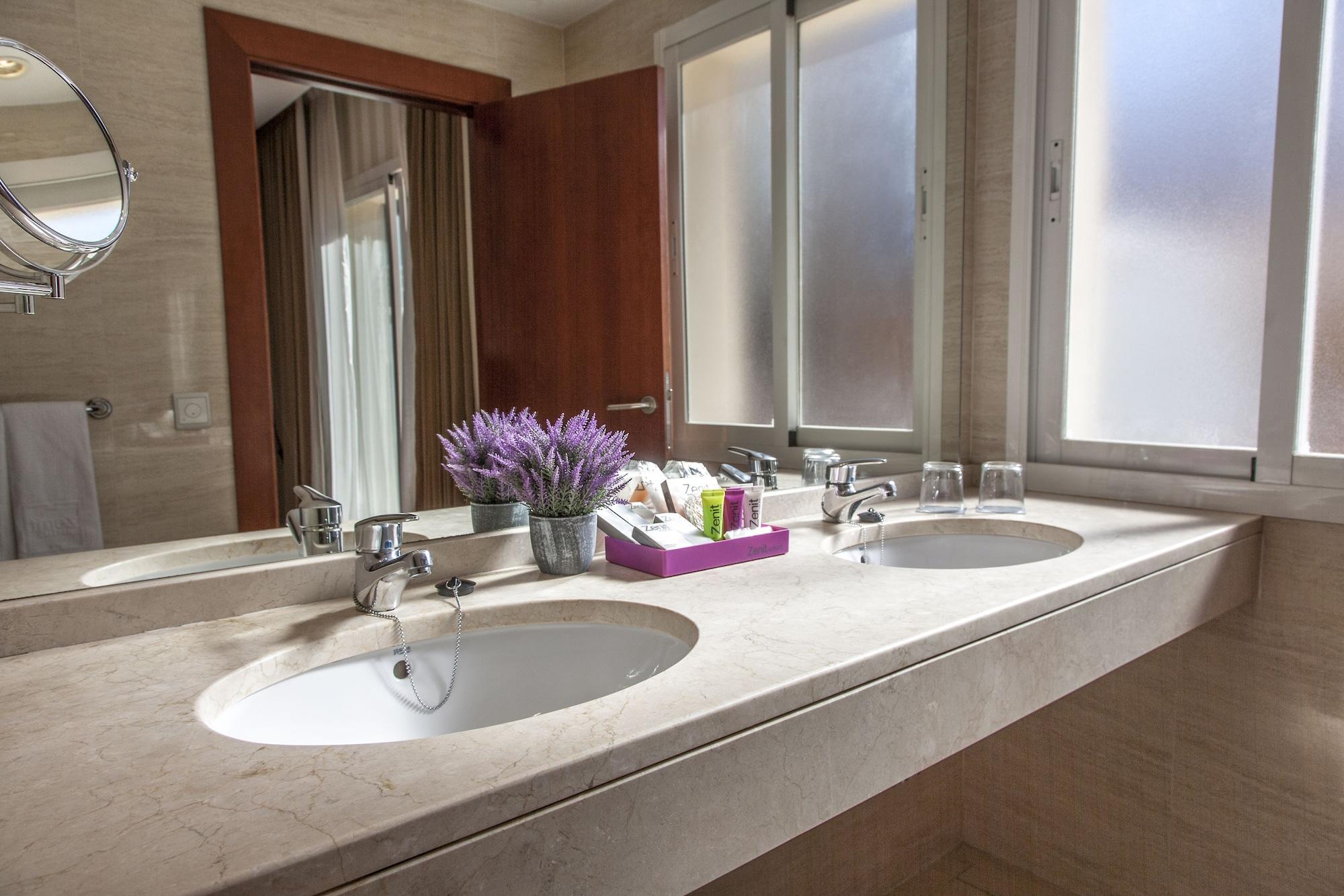 Zenit Malaga Hotel Ngoại thất bức ảnh